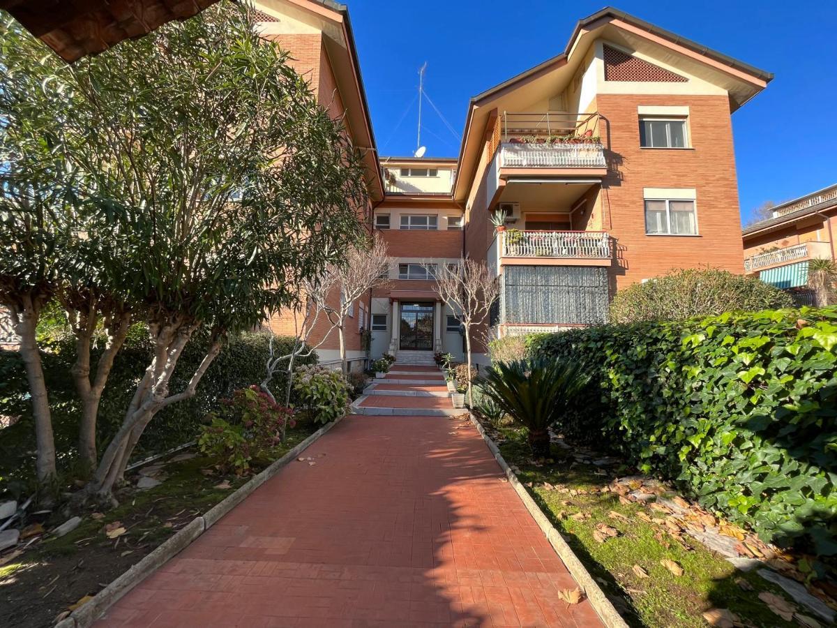 Apartament Attico A Roma Zewnętrze zdjęcie